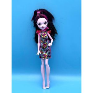 Monster High 2015 Mattel Draculaura 11" Fashion Doll Black Pink Hair Dress